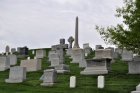 Pokud si to rodina přeje, může na hřbitov umístit vlastní náhrobek